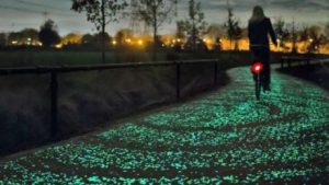 van-gogh-roosegaarde-bicycle-path